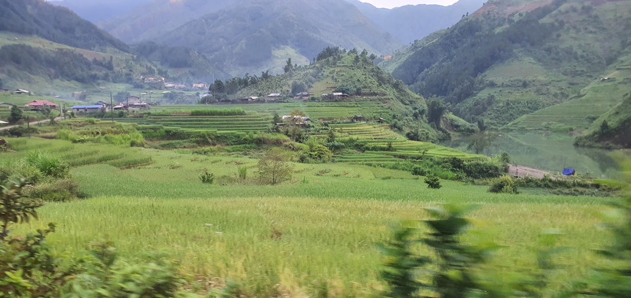 “Bước chân trên mây – chinh phục đỉnh Tà Chì Nhù”: Hành trình của những nhà báo hạnh phúc