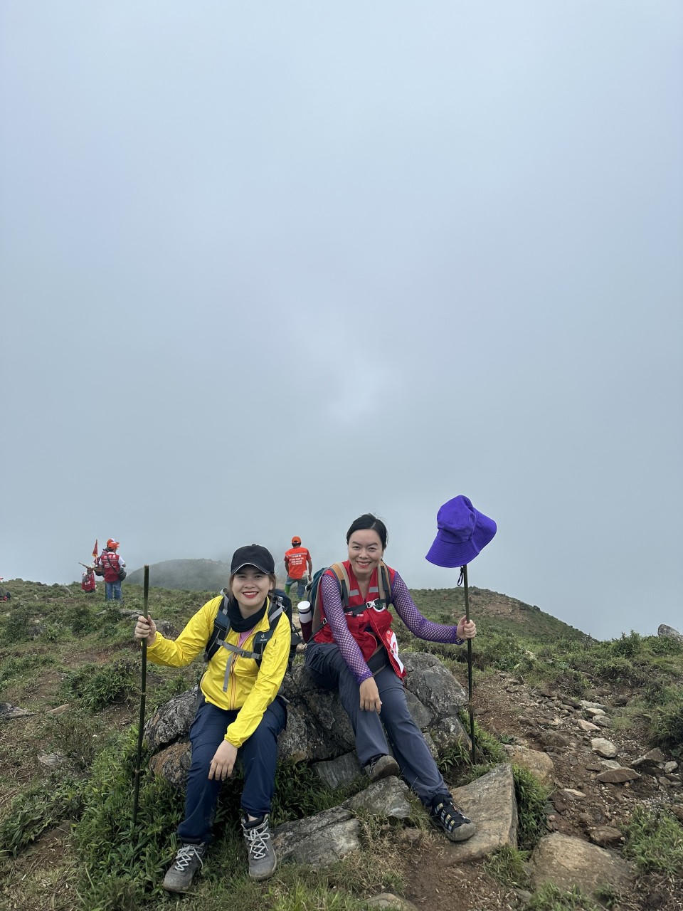 “Bước chân trên mây – chinh phục đỉnh Tà Chì Nhù”: Hành trình của những nhà báo hạnh phúc
