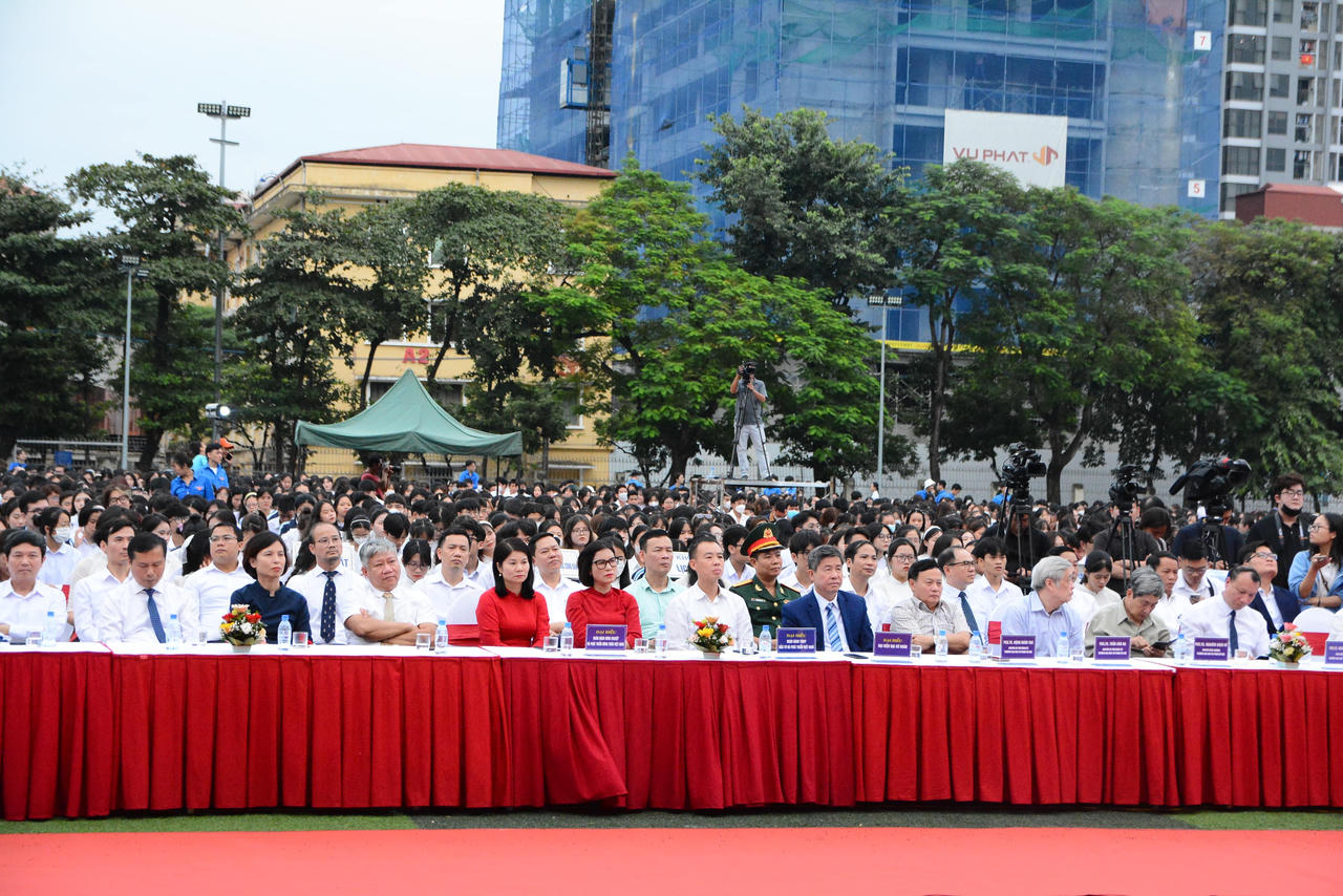 Xin đừng vì gọi "thời công nghệ số" mà trong bài giảng không còn lời ru của mẹ