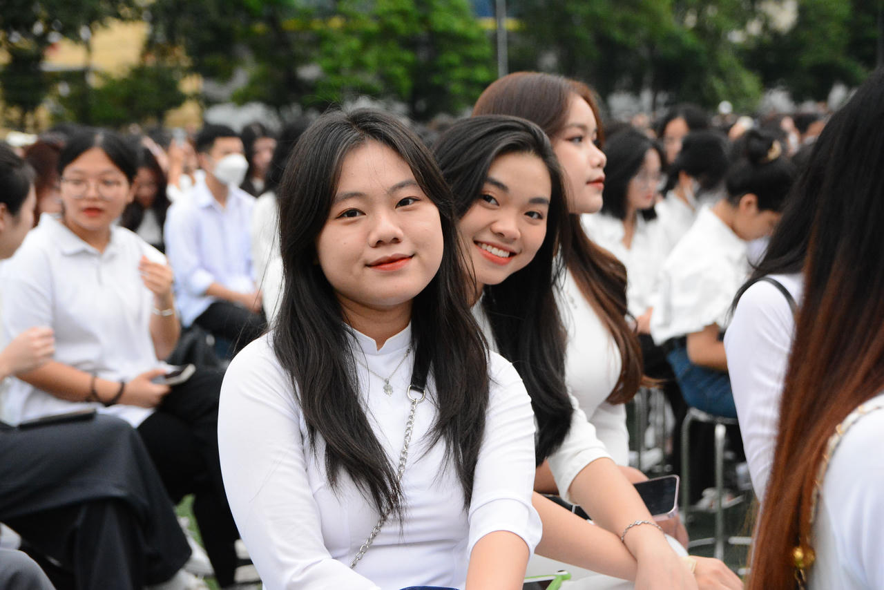 Xin đừng vì gọi "thời công nghệ số" mà trong bài giảng không còn lời ru của mẹ