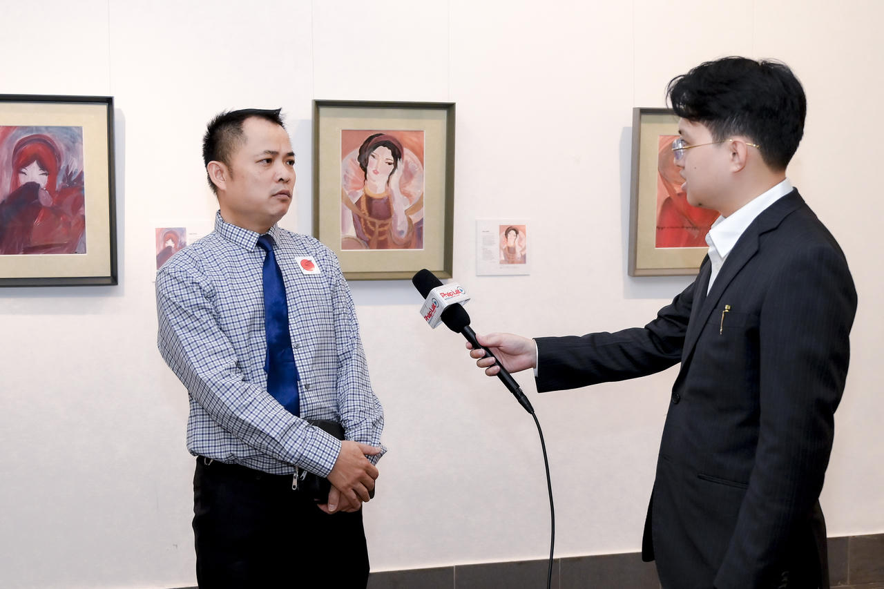 Thiên nhiên và hình ảnh người phụ nữ qua triển lãm "Họa - Thơ đi sứ" của tác giả trẻ Nam Phương