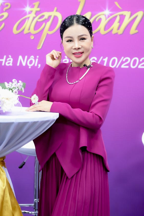 "Nữ doanh nhân Việt và khát vọng vẻ đẹp hoàn mỹ": Món quà tặng "nửa thế giới" nhân dịp 20/10