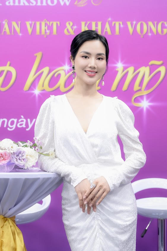 "Nữ doanh nhân Việt và khát vọng vẻ đẹp hoàn mỹ": Món quà tặng "nửa thế giới" nhân dịp 20/10