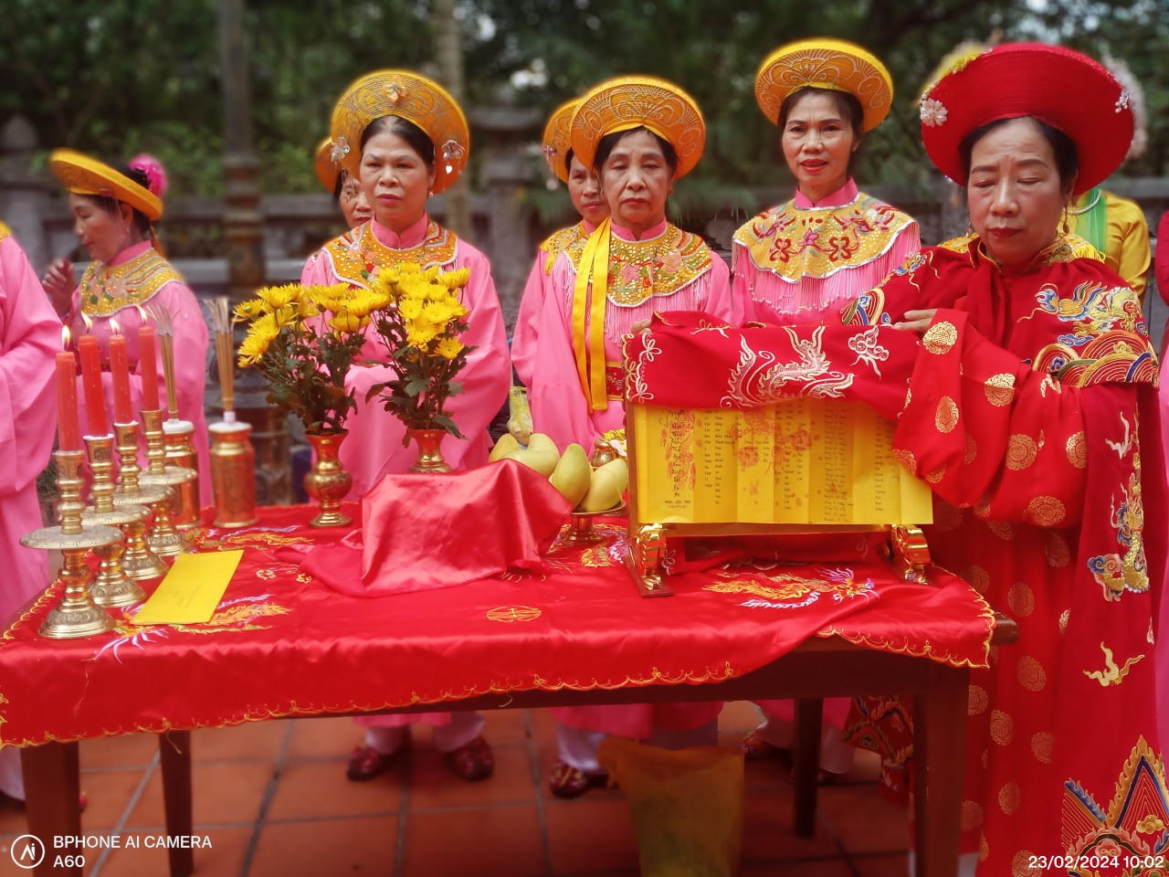 Xin ấn đền Trần với cái tâm thư thái