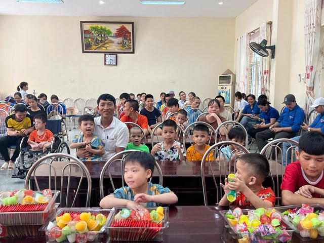 Chương trình thiện nguyện 'Sống yêu thương': Lan tỏa lòng nhân ái và sẻ chia đến cộng đồng