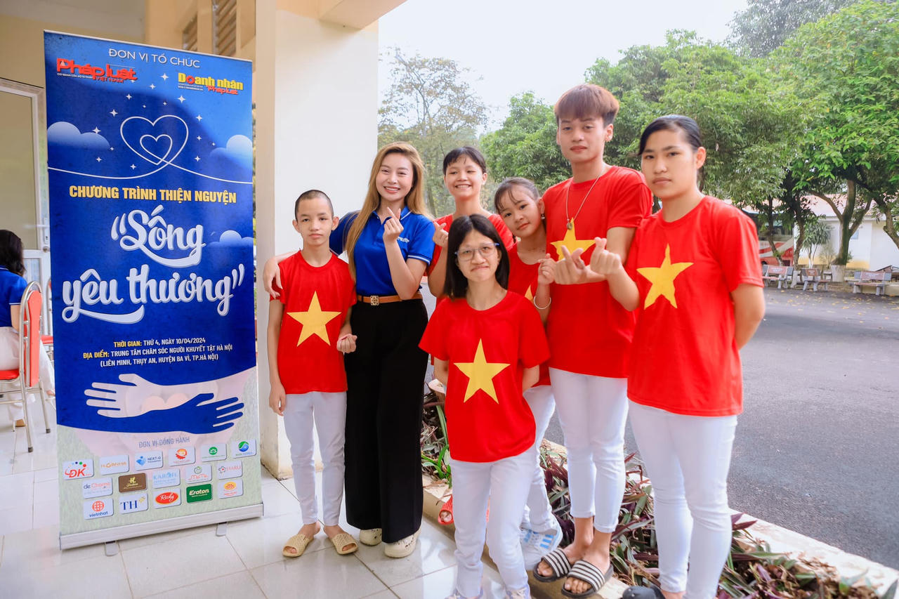 Những hình ảnh ấm áp của hành trình thiện nguyện “Sống yêu thương”