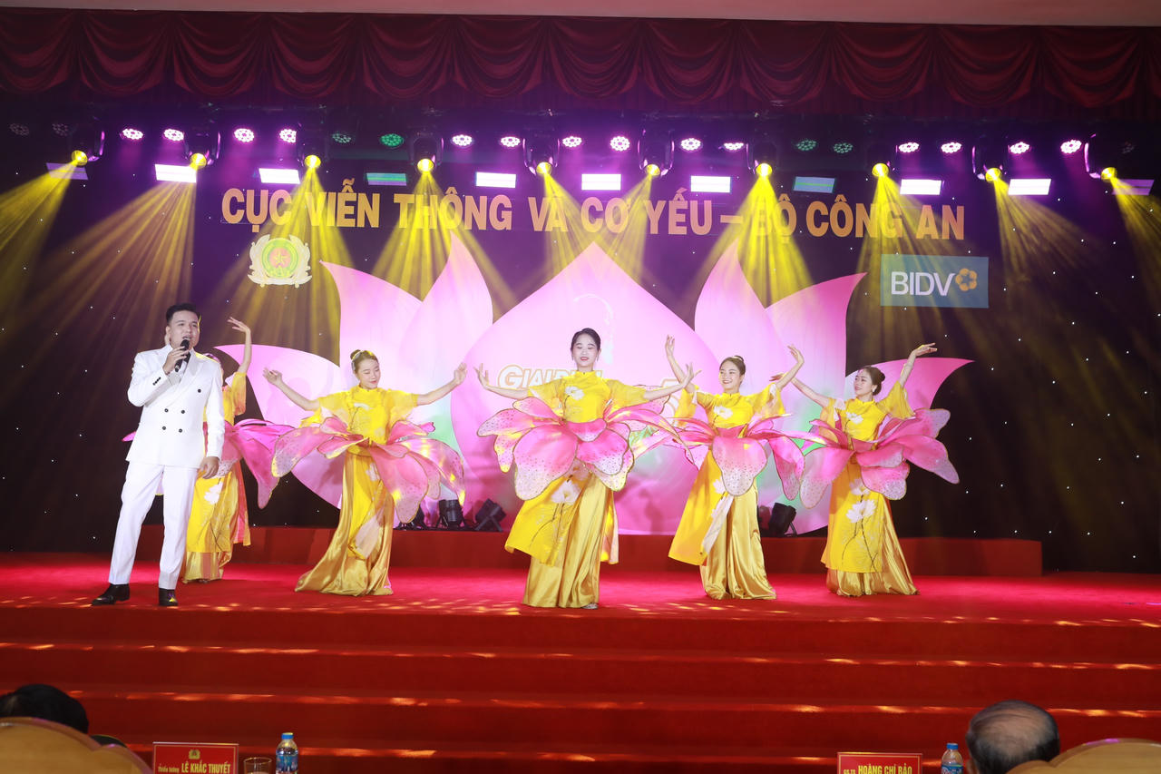 Cục Viễn thông và cơ yếu - Bộ Công An - tổ chức nói chuyện chuyên đề về Chủ tịch Hồ Chí Minh