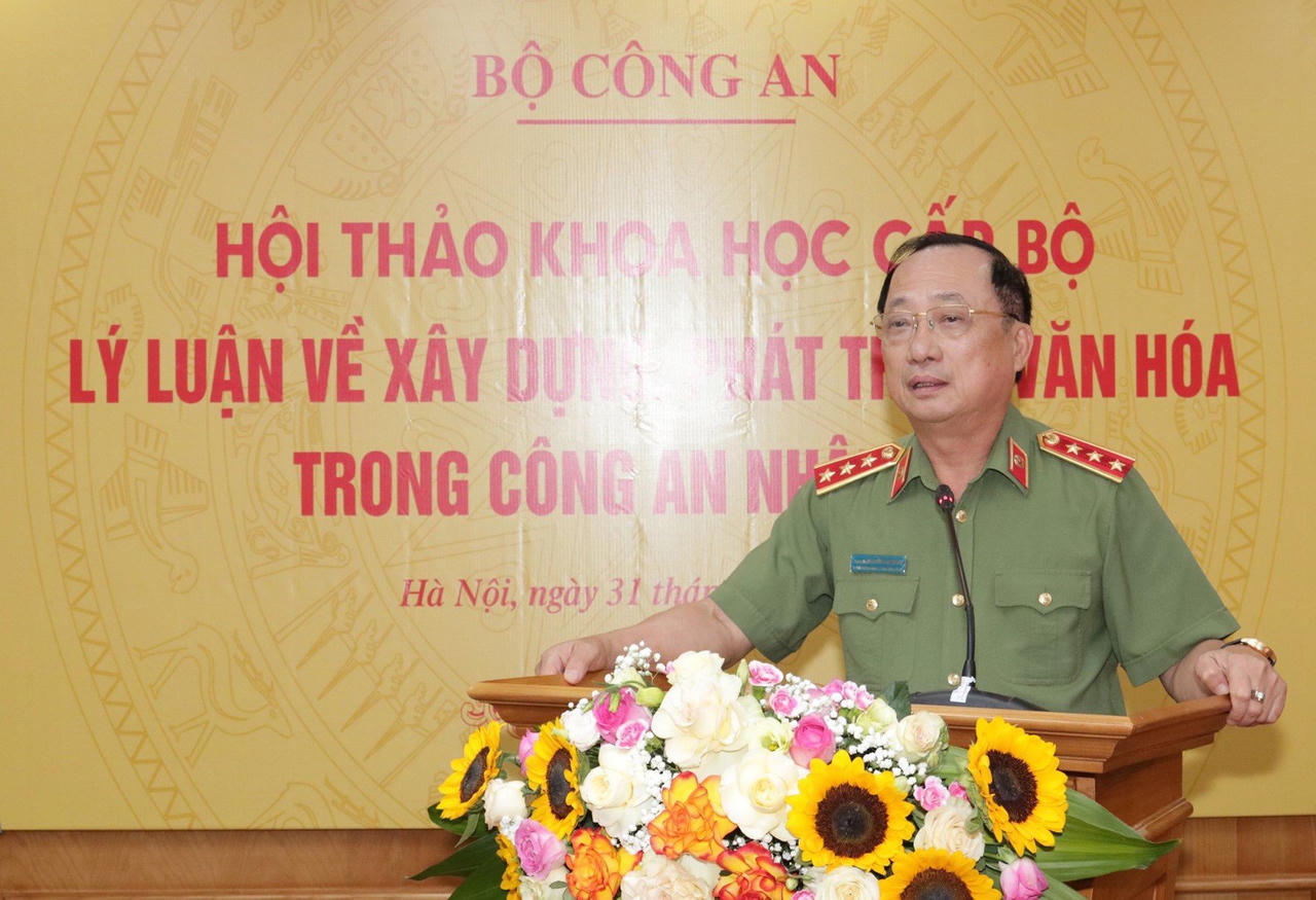 Đẩy mạnh xây dựng, phát triển văn hoá trong Công an nhân dân