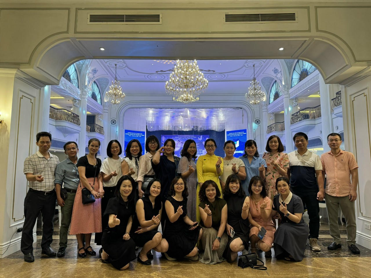 Phụ huynh lớp có 60 lượt học sinh đỗ chuyên chia sẻ bí kíp đồng hành cùng "sĩ tử"