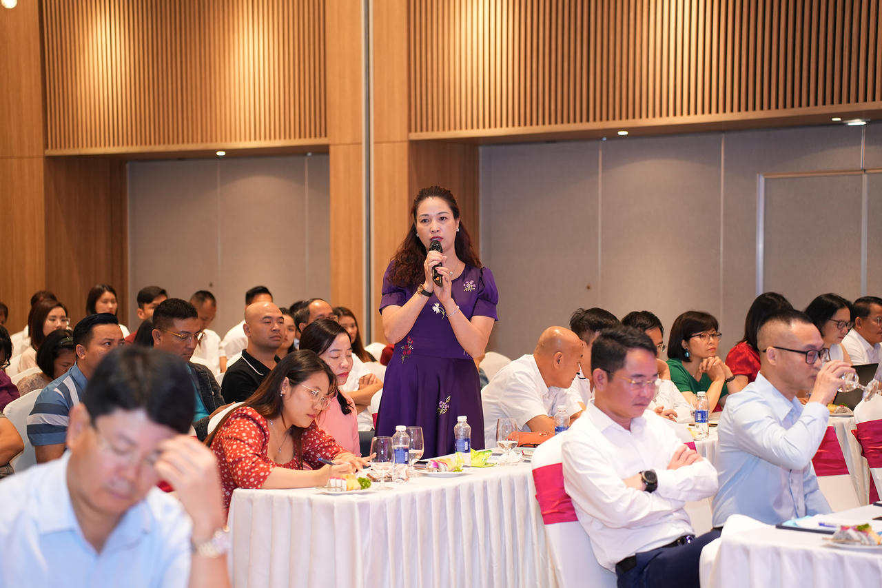 Báo Pháp luật Việt Nam: Tăng cường đoàn kết để phát triển mạnh mẽ và vững chắc