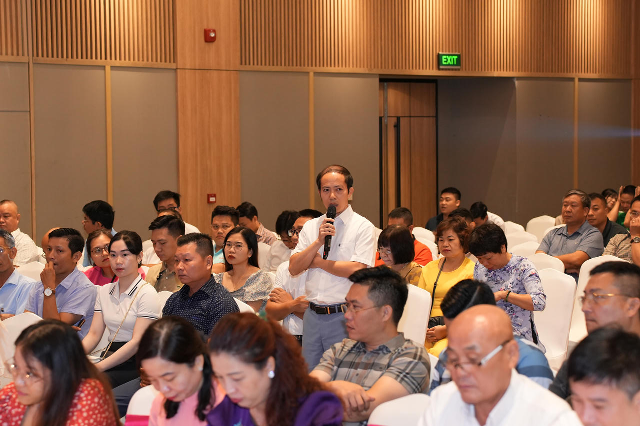 Báo Pháp luật Việt Nam: Tăng cường đoàn kết để phát triển mạnh mẽ và vững chắc