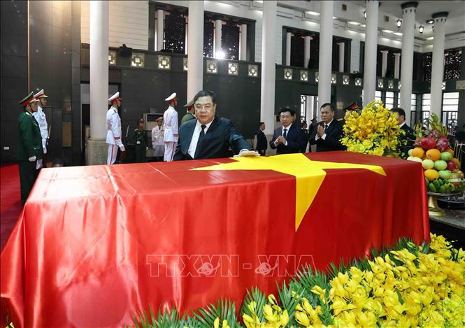 Thành kính tiễn đưa Tổng Bí thư Nguyễn Phú Trọng về nơi an nghỉ