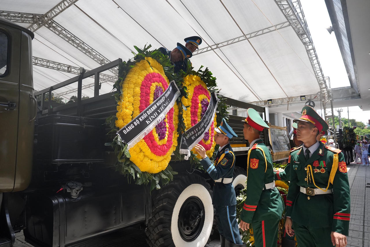 Thành kính tiễn đưa Tổng Bí thư Nguyễn Phú Trọng về nơi an nghỉ