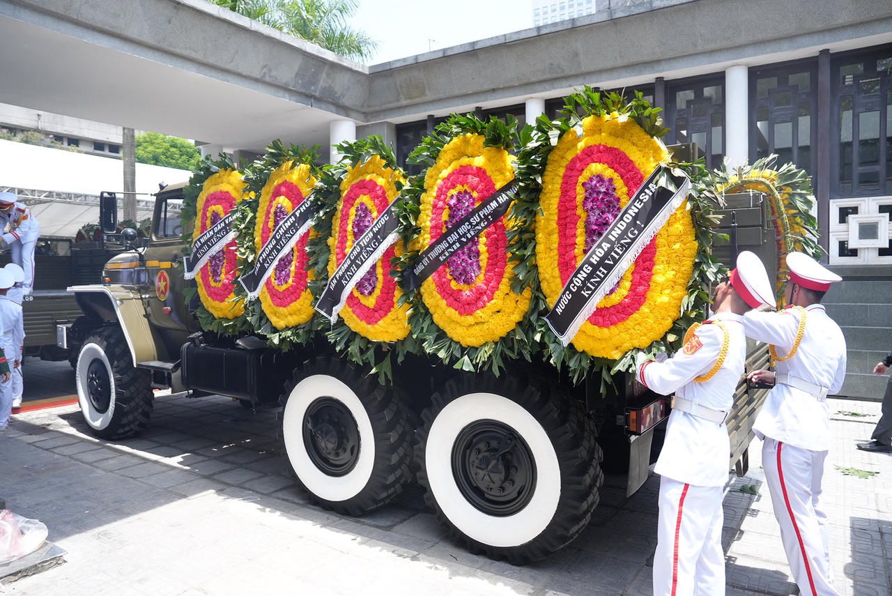 Thành kính tiễn đưa Tổng Bí thư Nguyễn Phú Trọng về nơi an nghỉ