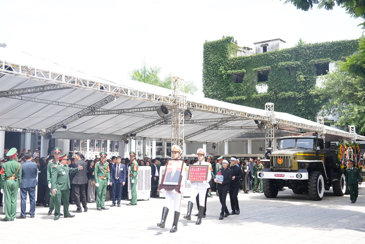 Thành kính tiễn đưa Tổng Bí thư Nguyễn Phú Trọng về nơi an nghỉ