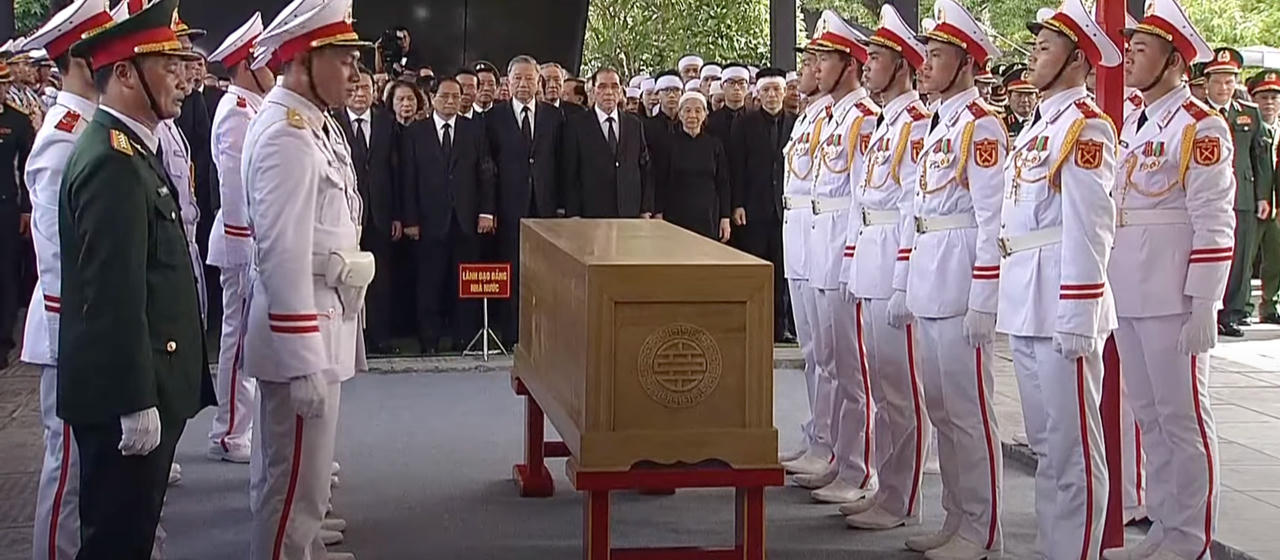 Thành kính tiễn đưa Tổng Bí thư Nguyễn Phú Trọng về nơi an nghỉ