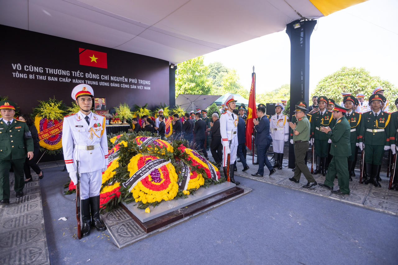 Thành kính tiễn đưa Tổng Bí thư Nguyễn Phú Trọng về nơi an nghỉ