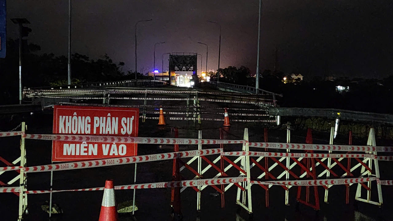 Trực tiếp sự cố sập cầu Phong Châu: Nỗ lực khắc phục hậu quả thiên tai do bão Yagi gây ra