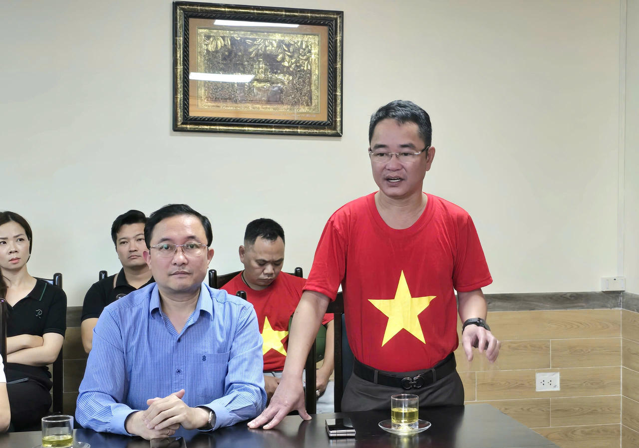 Thứ trưởng Bộ Tư pháp Nguyễn Thanh Tịnh thăm, động viên công chức, viên chức ngành Tư pháp và THADS tỉnh Lào Cai bị thiệt hại do cơn bão số 3