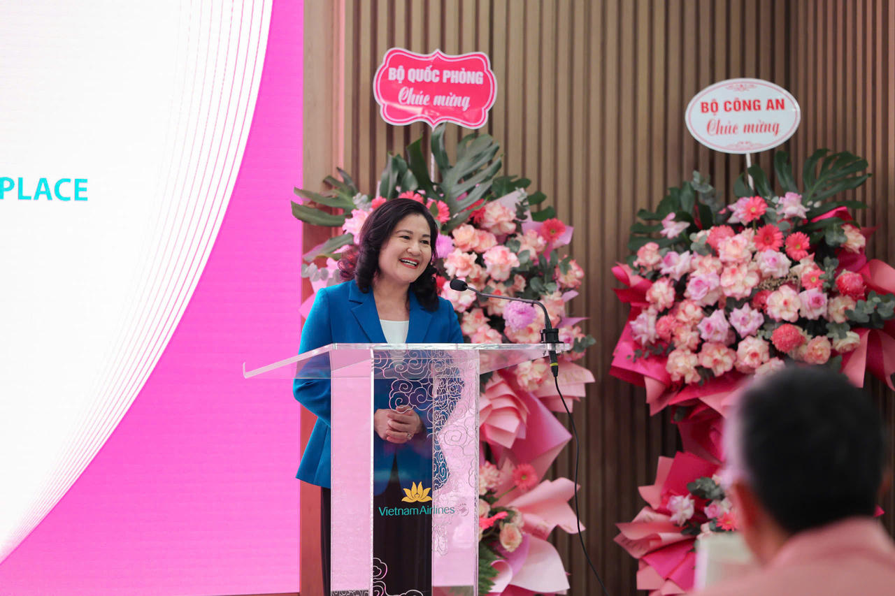 Vietnam Airlines tiếp tục chuỗi sự kiện HeForShe, ký kết hợp tác với Un Women thúc đẩy sự tiến bộ của phụ nữ