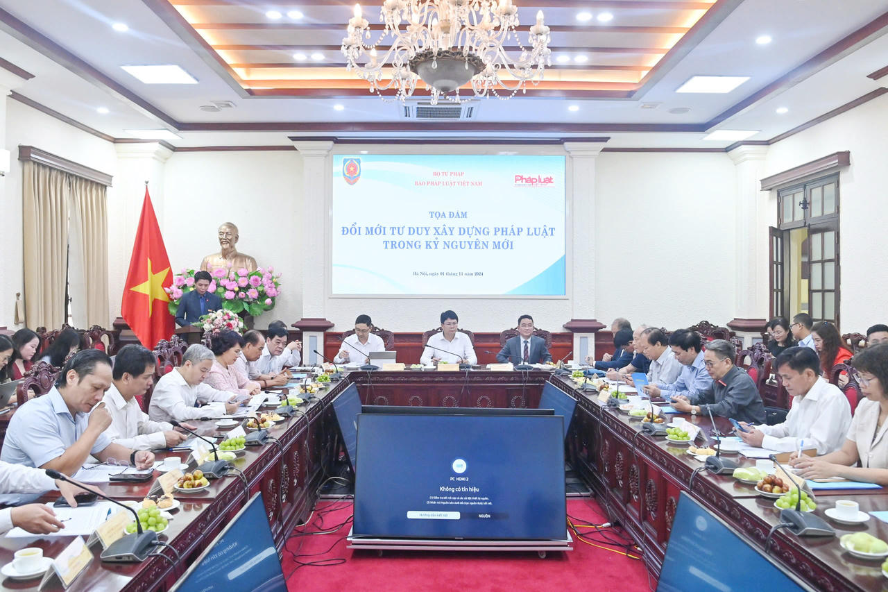 Toạ đàm 'Đổi mới tư duy xây dựng pháp luật trong Kỷ nguyên mới'