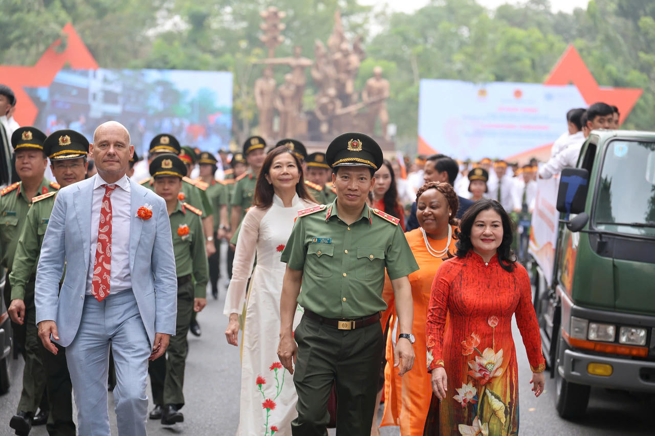 Phát động Tháng hành động vì bình đẳng giới và phòng ngừa, ứng phó với bạo lực trên cơ sở giới năm 2024