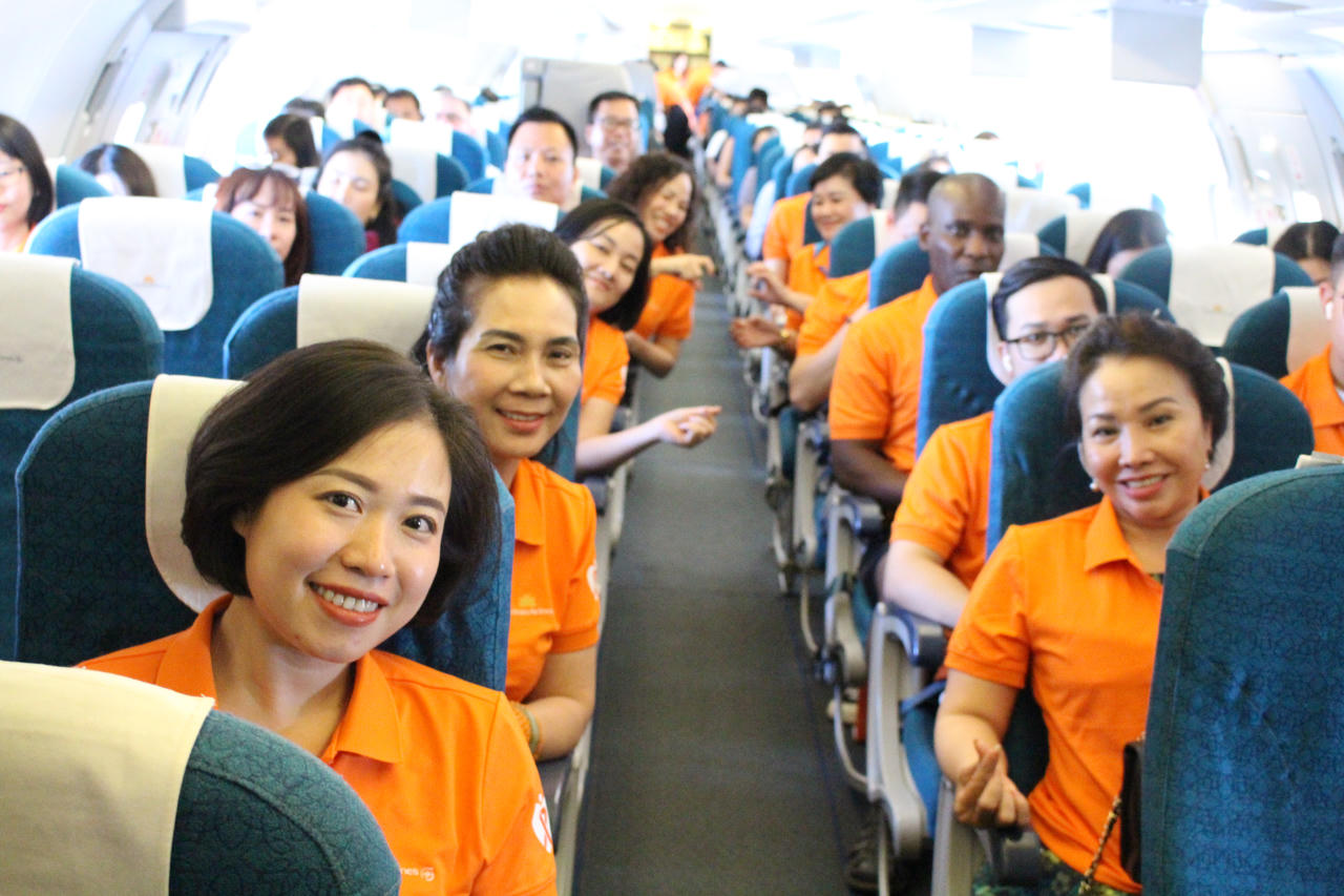 Vietnam Airlines sải cánh "Tô cam bầu trời" hành trình Hà Nội – Băng Cốc