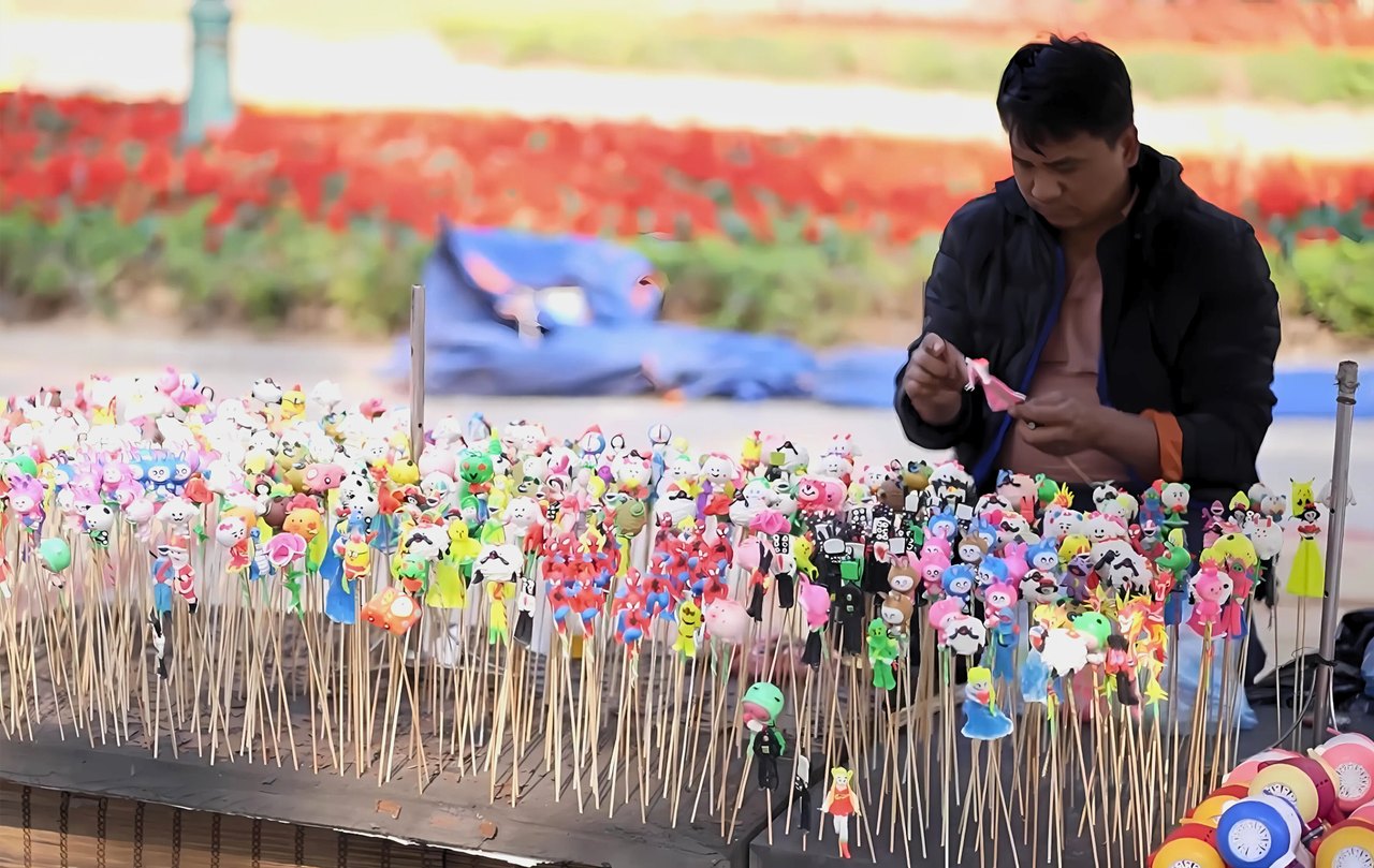 Gen Z đón Tết: Quen mà lạ