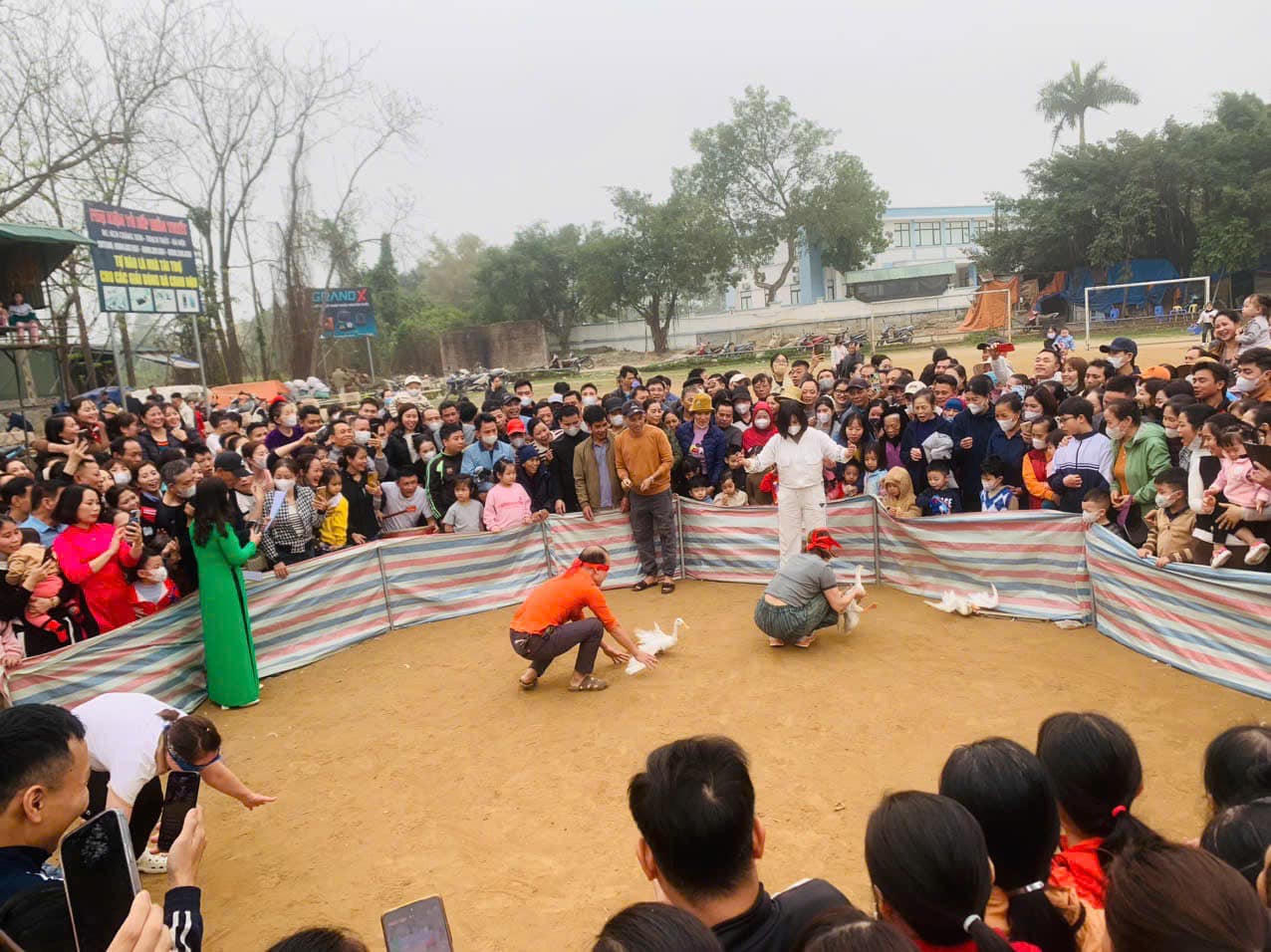 Đắm mình trong không gian văn hóa xứ Đoài với hội làng của người Lam Sơn