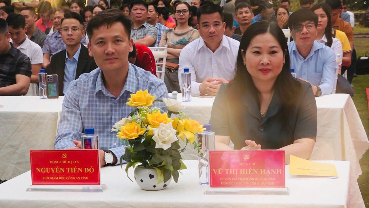 Khai mạc Giải leo núi Bước chân trên mây năm 2025 – chinh phục đỉnh Tà Xùa