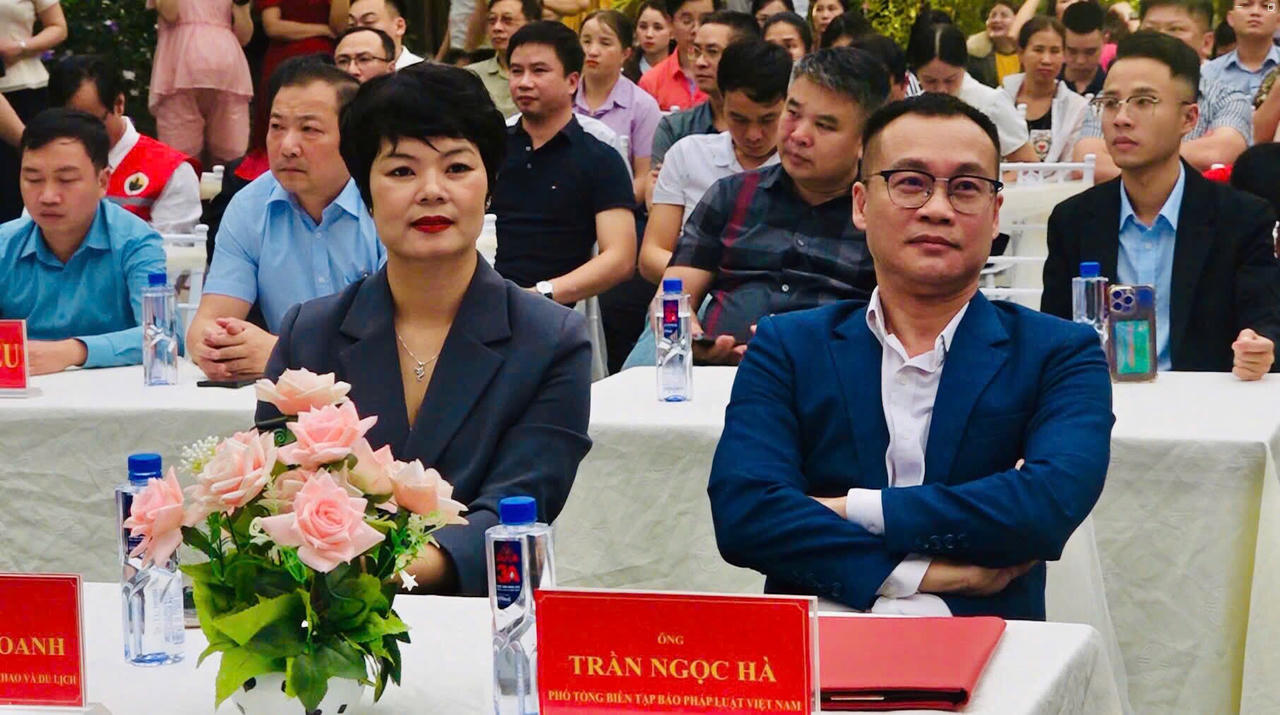 Khai mạc Giải leo núi Bước chân trên mây năm 2025 – chinh phục đỉnh Tà Xùa