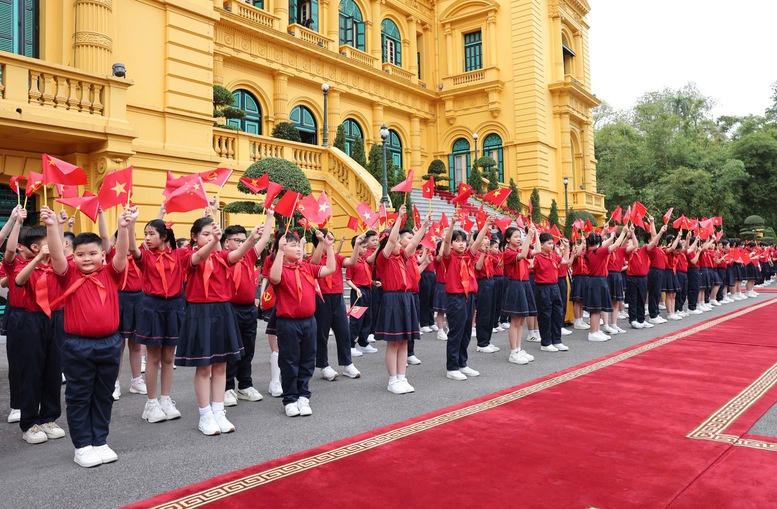 Tổ chức trọng thể lễ đón chính thức Tổng Bí thư, Chủ tịch nước Trung Quốc Tập Cận Bình