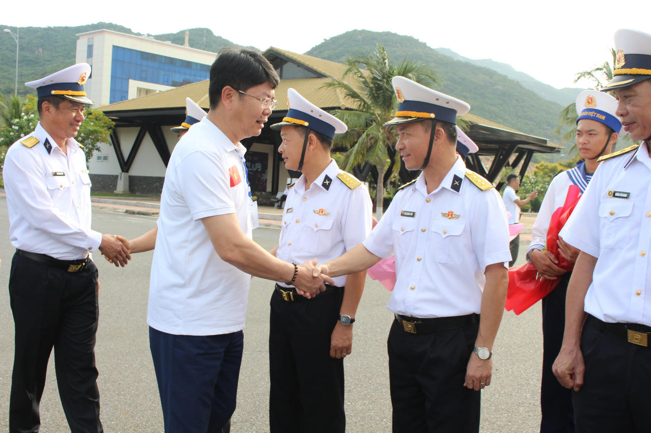 Nhật ký hải trình đến Trường Sa, “trái tim” đất liền giữa biển khơi