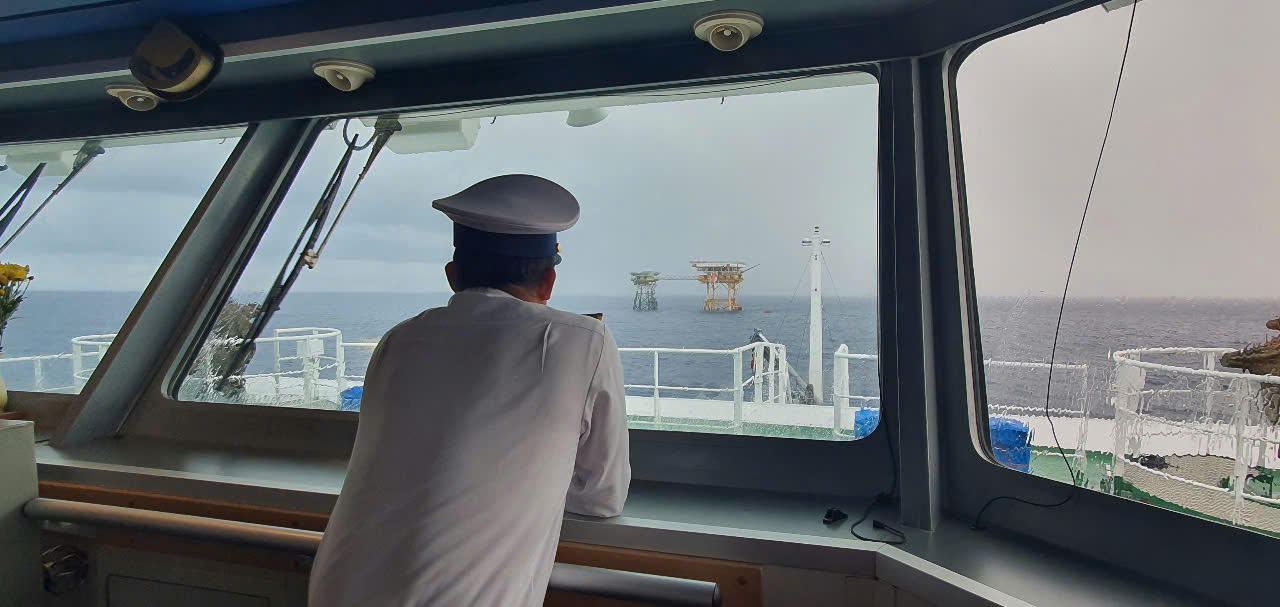 Nhật ký hải trình đến Trường Sa, “trái tim” đất liền giữa biển khơi