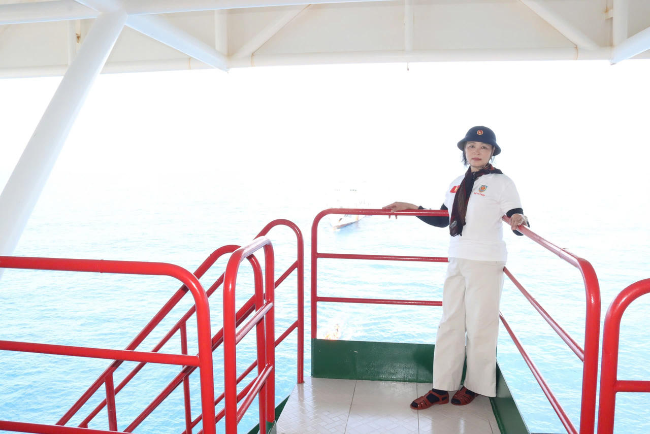 Nối dài mạch nguồn hào khí Trường Sa