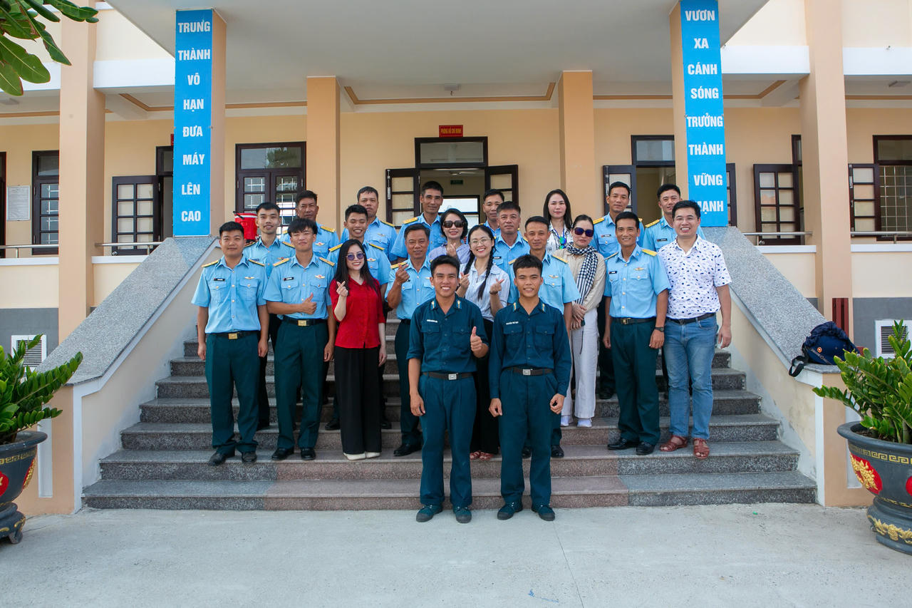 Bộ đội Ra-đa ở Trường Sa – Những người lính canh trời giữa biển cả