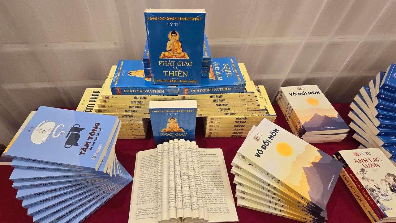 Lý Tứ - tác giả của những cuốn sách "khởi an vui"