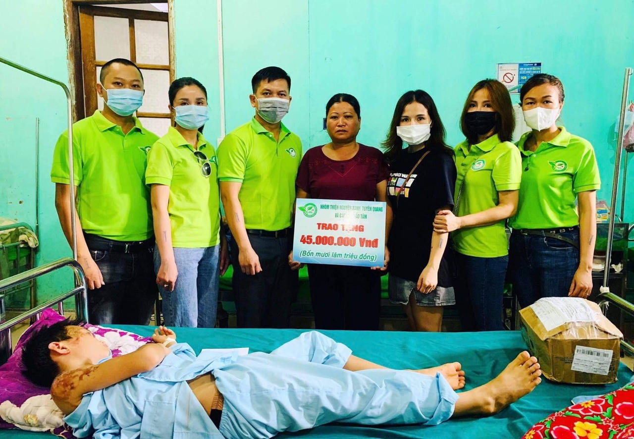 Câu chuyện khởi nghiệp từ gian khó đến thành công của cô chủ xinh đẹp vườn lan Tạ Quyên