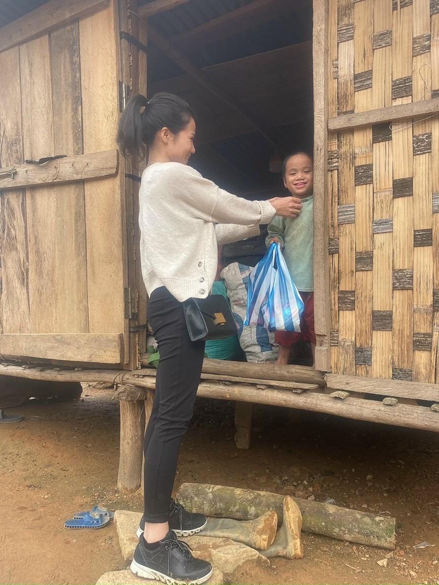 Câu chuyện khởi nghiệp từ gian khó đến thành công của cô chủ xinh đẹp vườn lan Tạ Quyên