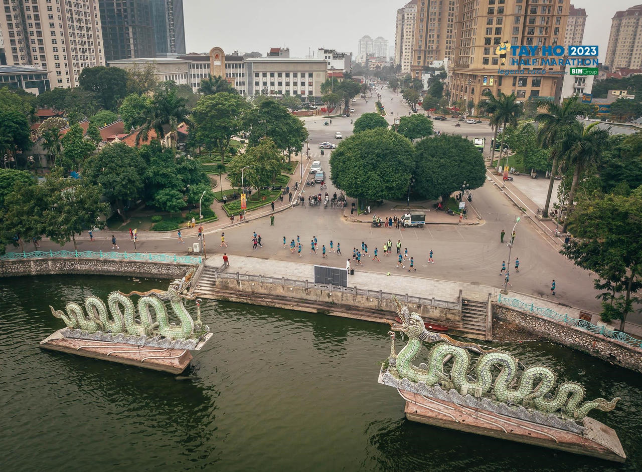 Thử thách chạy bộ đổi cây xanh được runners Hà Nội hưởng ứng
