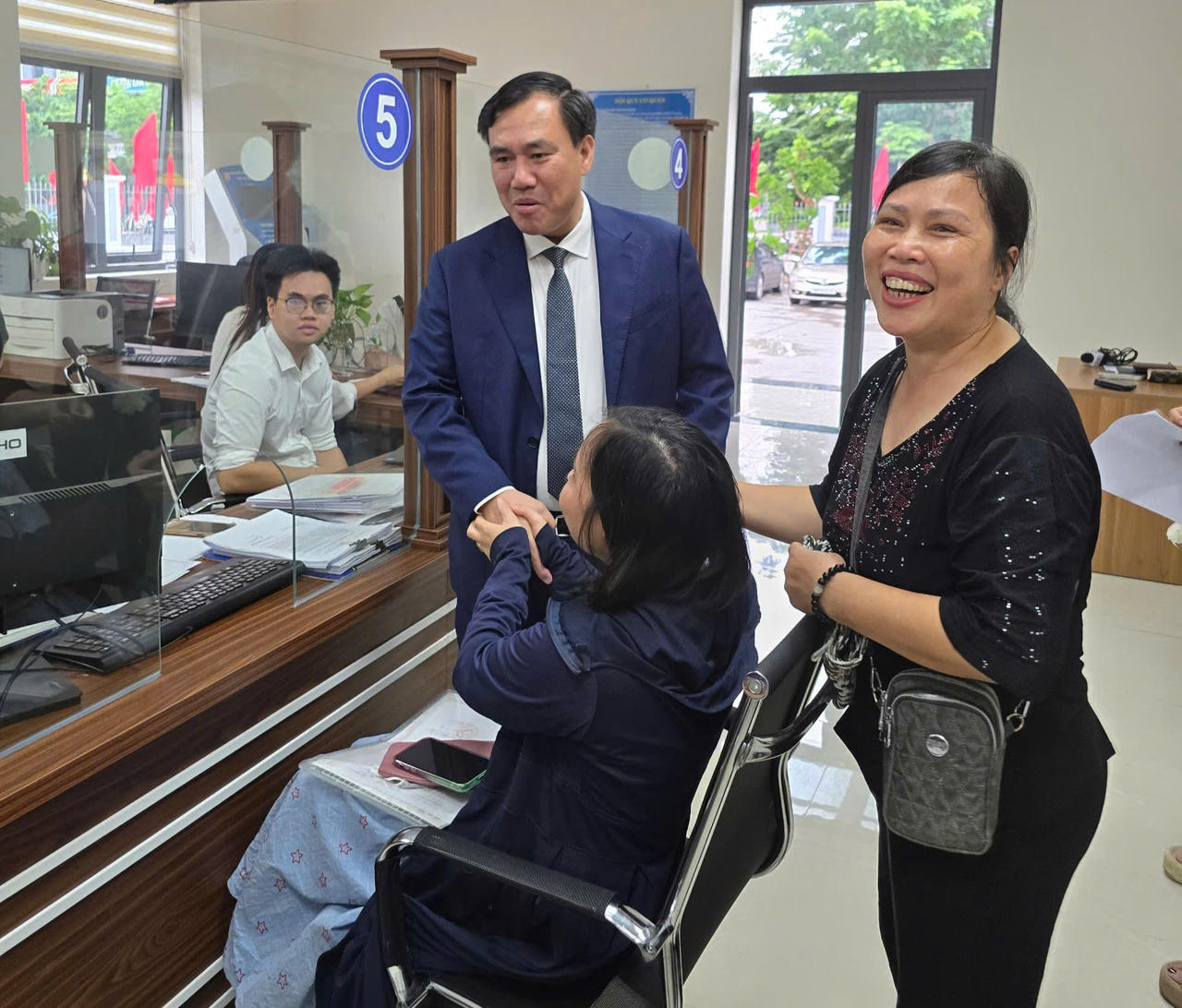 Ngày đầu vận hành mô hình mới tại các phường trên địa bàn thành phố Hà Nội