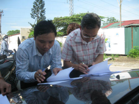 “Housing Group: Tiền mua nhà của chúng tôi đang ở đâu“?