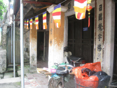 Ngang nhiên lấn chiếm khuôn viên di tích làm nhà ở