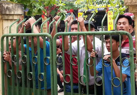 9 cựu cầu thủ hầu tòa vì "đánh bạc trên sân cỏ"