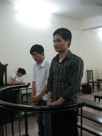 13 năm tù cho kẻ dùng "rìu cầu may" để chém người