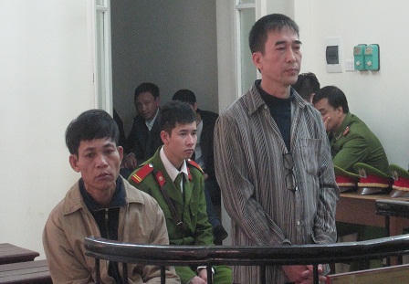 Tử hình trùm ma túy quấn thuốc nổ quanh người