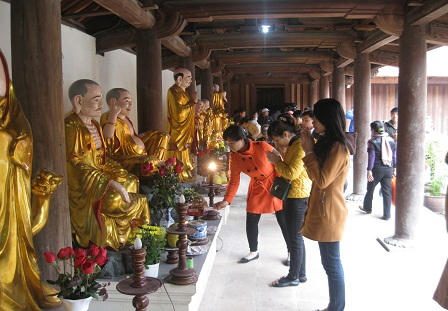 Khai hội xuân chùa Phật Tích