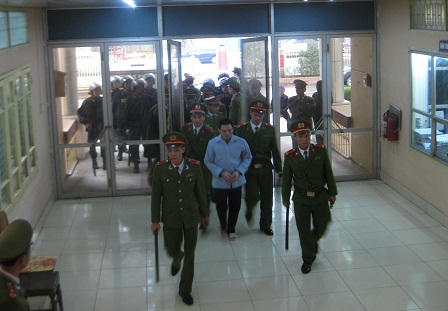 Lời khai ghê rợn của sát thủ 14 tuổi Lý Nguyễn Chung