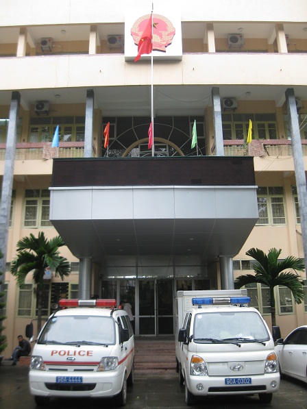  Tiếp tục hoãn phiên tòa xử sát thủ  Lý Nguyễn Chung