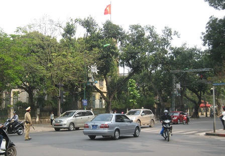 Cận cảnh CSGT Hà Nội xử lý vi phạm qua Camera